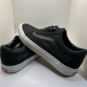 Vans Old Skool - Black Canvas with White Sole 8.5M